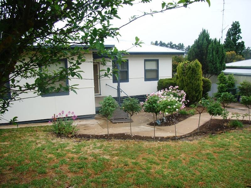 37 Essington Avenue, Clare SA 5453