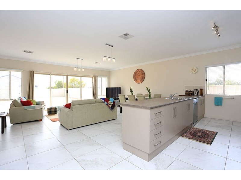 18 Blue Crab Court, Ardrossan SA 5571