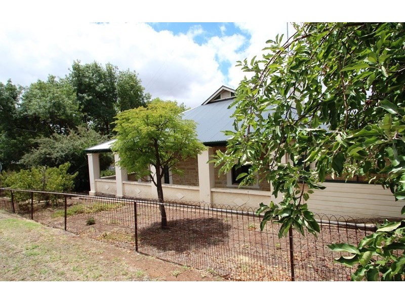 22 Daly Street, Clare SA 5453