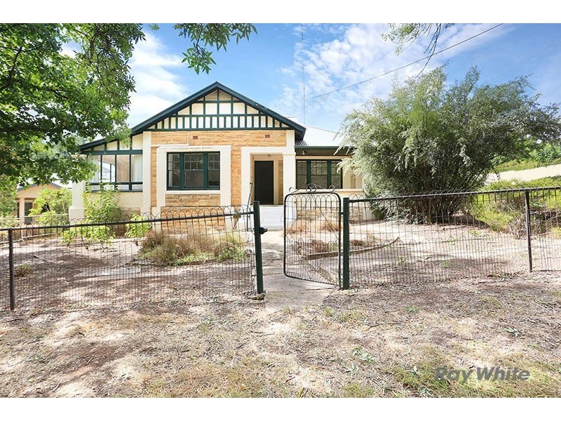 22 Daly Street, Clare SA 5453