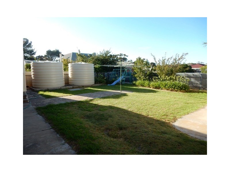 4 Samuel Street, Maitland SA 5573