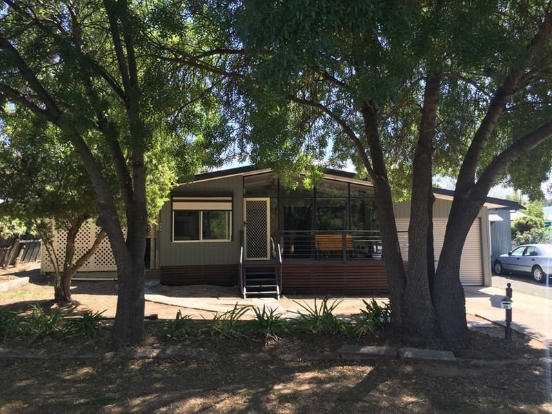 28 Guilford Street, Clare SA 5453