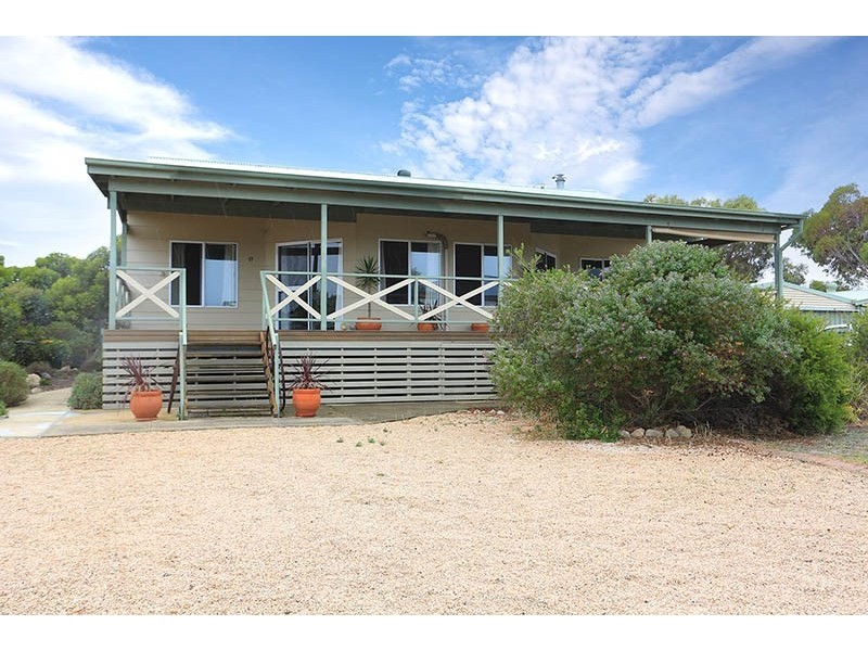 17 Esther Lane, Port Julia SA 5575