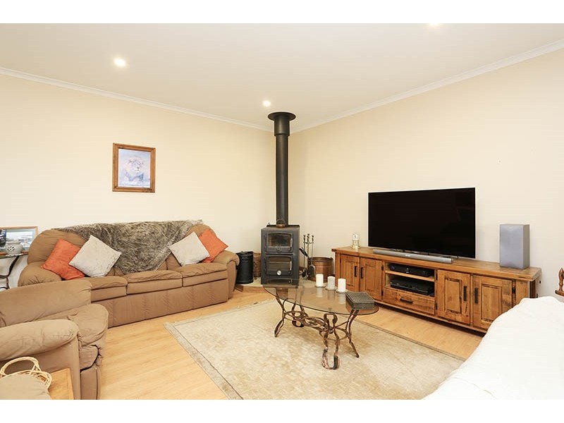 17 Esther Lane, Port Julia SA 5575