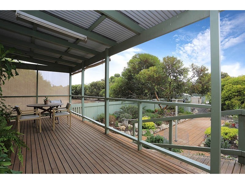 17 Esther Lane, Port Julia SA 5575