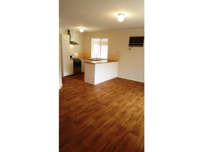 2/37 Agnes Street, Clare SA 5453