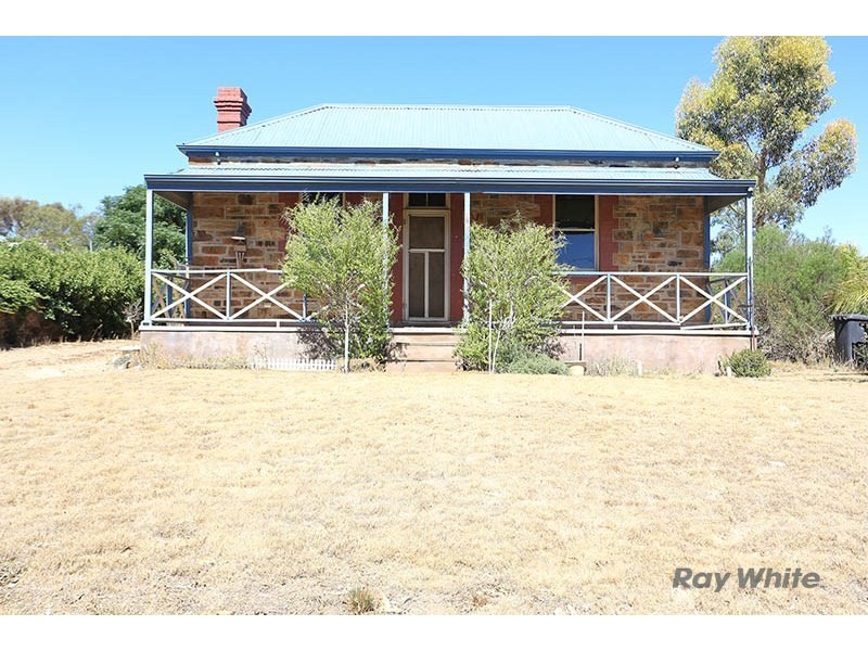 8 West Street, Burra SA 5417