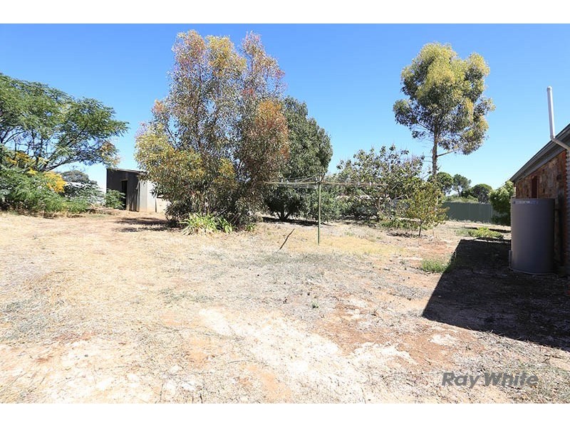 8 West Street, Burra SA 5417