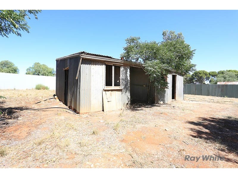 8 West Street, Burra SA 5417