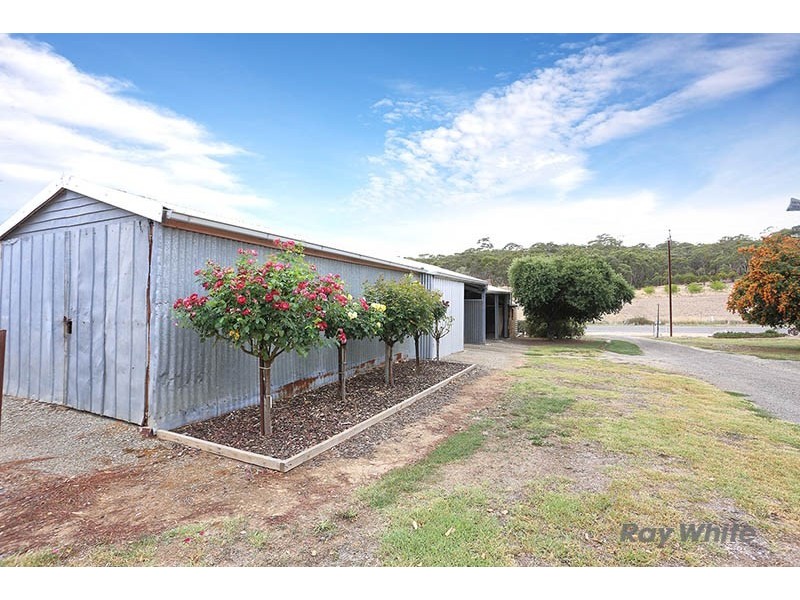 8345 Horrocks Highway, Clare SA 5453