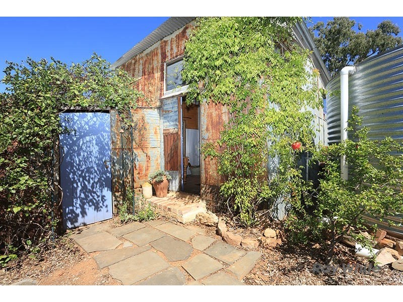 5 North Terrace, Watervale SA 5452