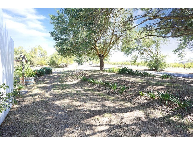 5 North Terrace, Watervale SA 5452