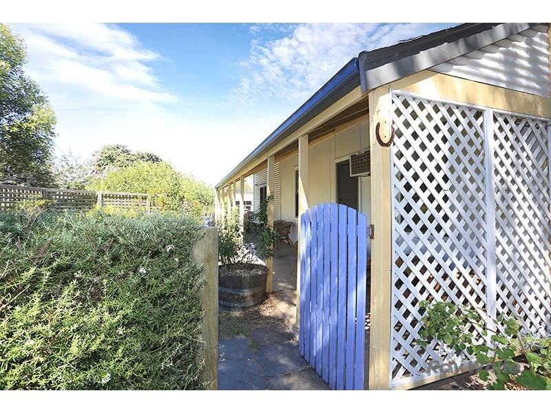 5 North Terrace, Watervale SA 5452