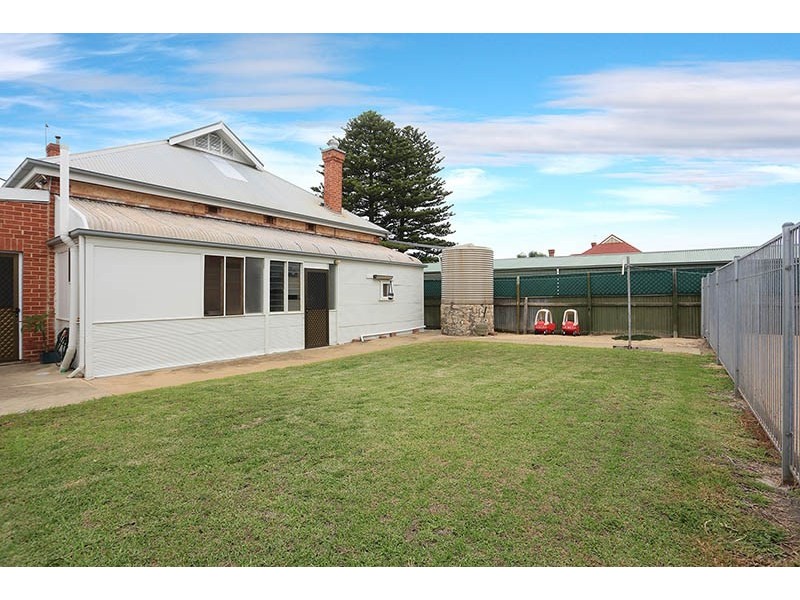8 Fourth Street, Ardrossan SA 5571