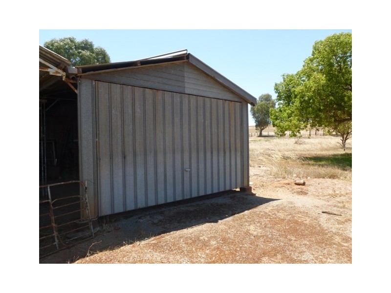 319 Harvey Highway, Hilltown SA 5455