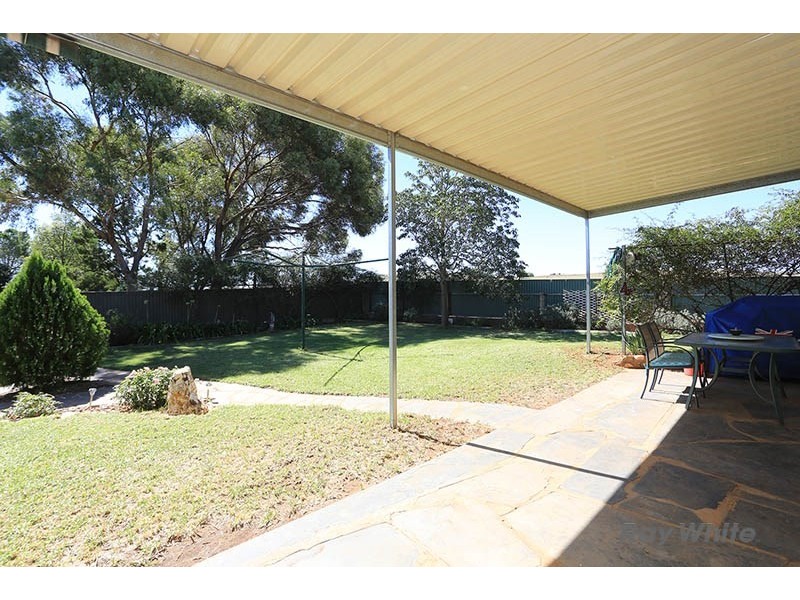 19 New Street, Robertstown SA 5381