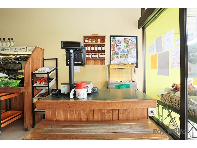 Main Nth Rd, BJ’s Fruit Barrow, Clare SA 5453