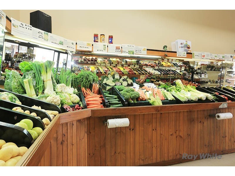 Main Nth Rd, BJ’s Fruit Barrow, Clare SA 5453