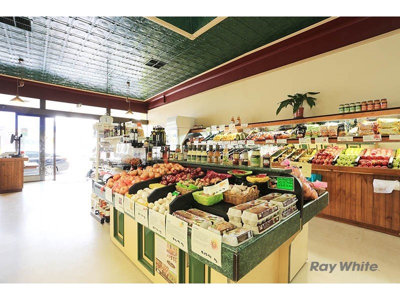 Main Nth Rd, BJ’s Fruit Barrow, Clare SA 5453