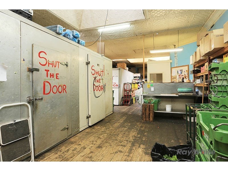 Main Nth Rd, BJ’s Fruit Barrow, Clare SA 5453