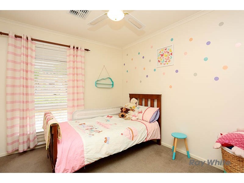 7 Beare Street, Clare SA 5453