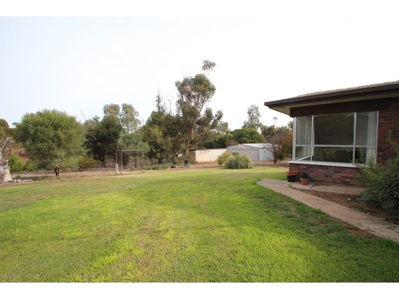 8 Paradise, Burra SA 5417