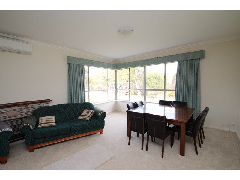 8 Paradise, Burra SA 5417