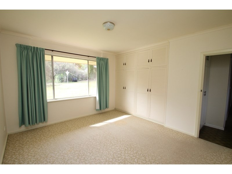 8 Paradise, Burra SA 5417