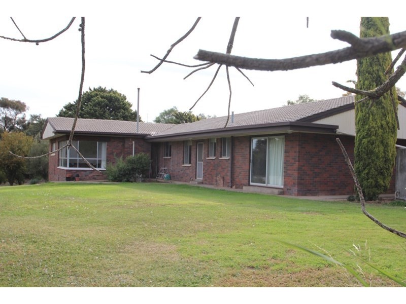 8 Paradise, Burra SA 5417