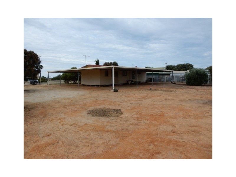 11 Kulpara Street, Port Clinton SA 5570