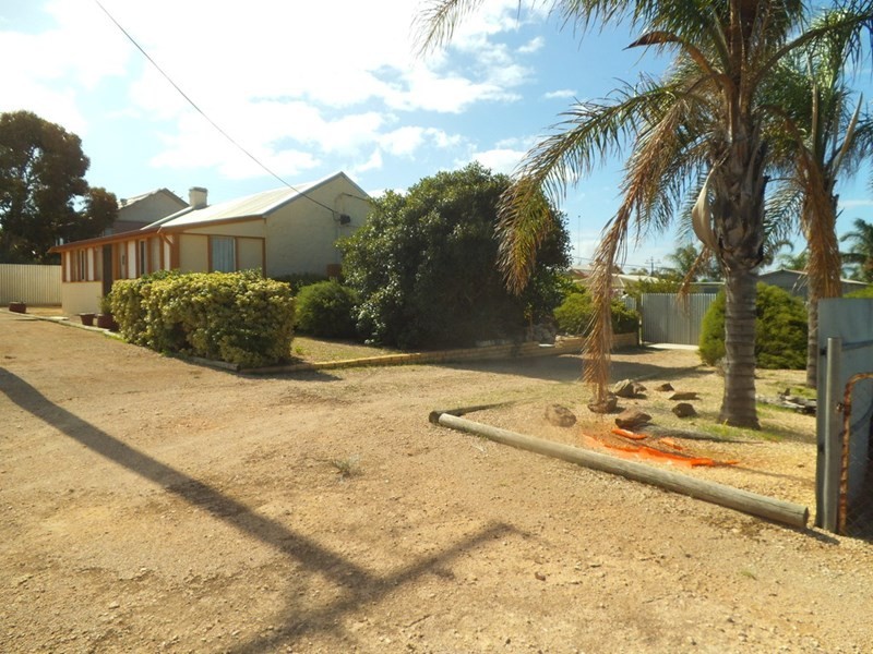 16 Wells Terrace, Price SA 5570