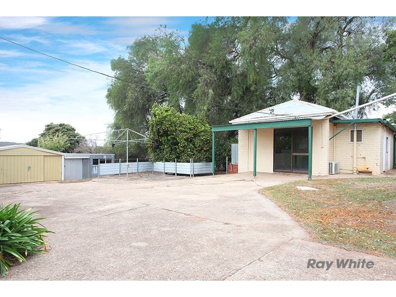 8 Sabine Street, Clare SA 5453