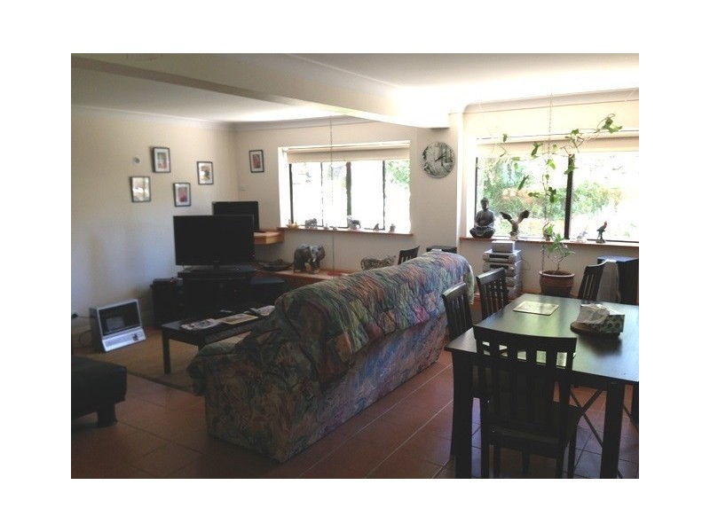 15 Beare Street, Clare SA 5453