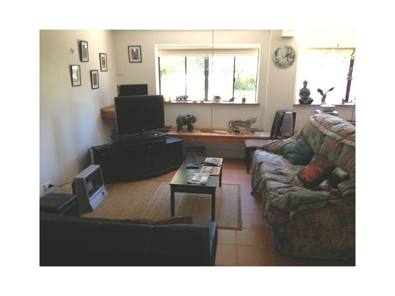 15 Beare Street, Clare SA 5453