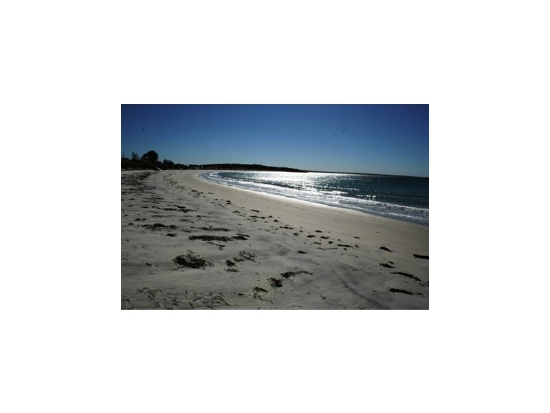 4 Mottled Cove Road, Port Neill SA 5604