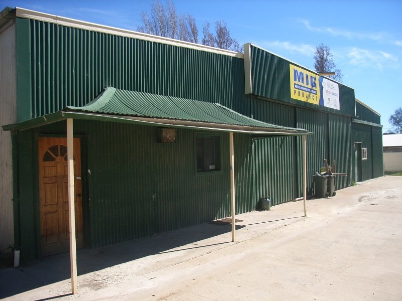 60 New Road, Clare SA 5453