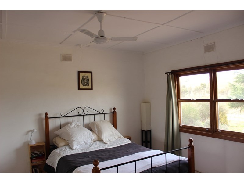 54 Smith Road, Leasingham SA 5452