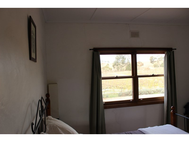 54 Smith Road, Leasingham SA 5452