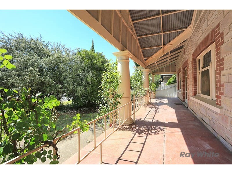 10 Agnes Street, Clare SA 5453