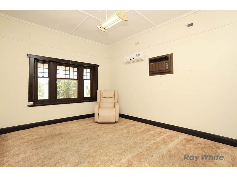 10 Agnes Street, Clare SA 5453