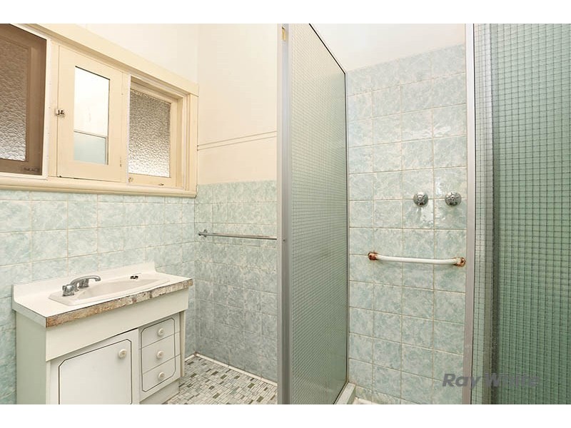 10 Agnes Street, Clare SA 5453