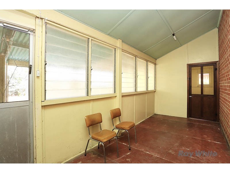 10 Agnes Street, Clare SA 5453