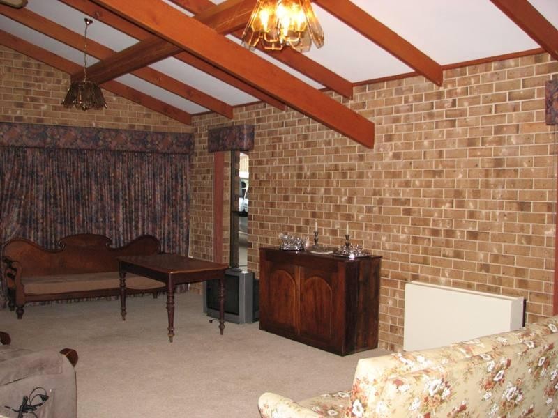 6 Tilbrook Avenue, Clare SA 5453