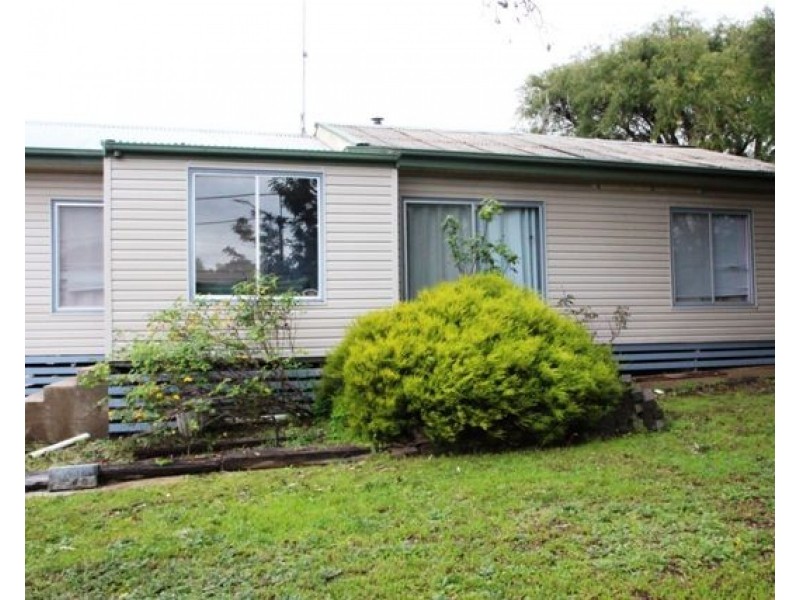 38 Essington Avenue, Clare SA 5453