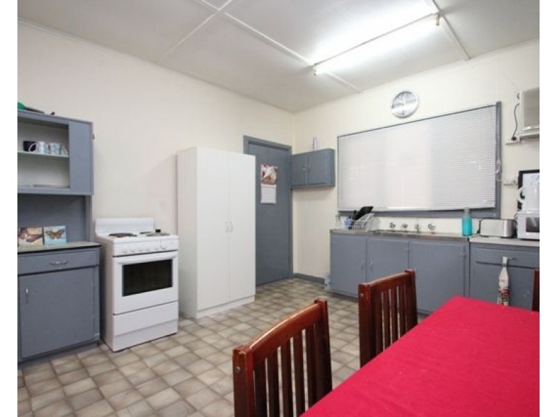 38 Essington Avenue, Clare SA 5453