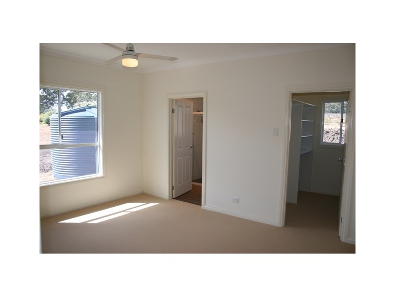 115 Glaetzer Street, Watervale SA 5452