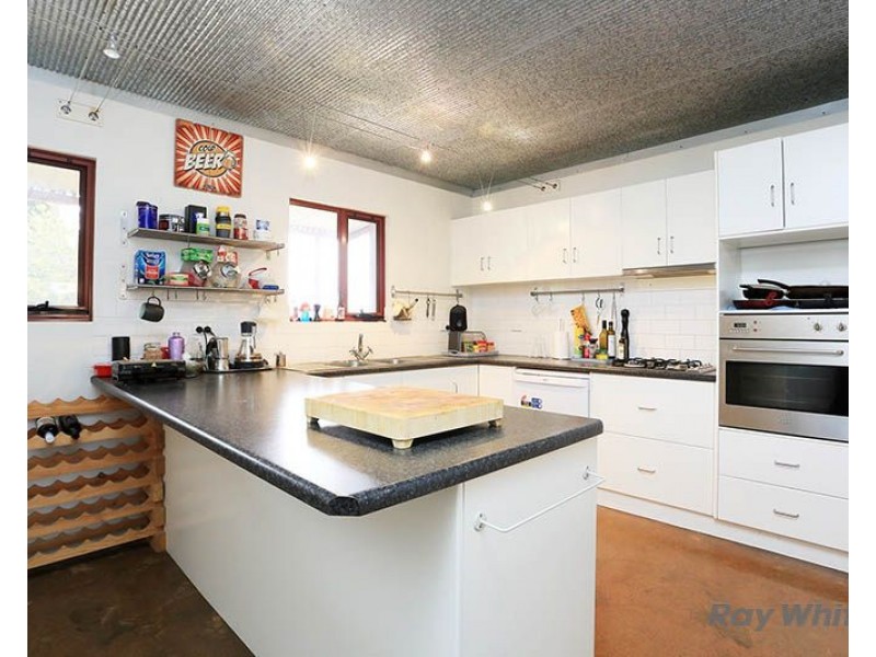 14 Hartley Road, Clare SA 5453