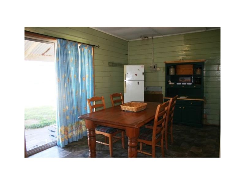 Shack 43 Lucky Bay Boulevard, Lucky Bay SA 5602