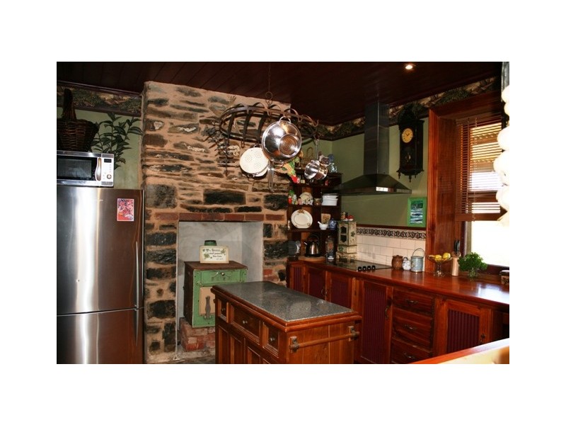 6 Gall Street, Burra SA 5417