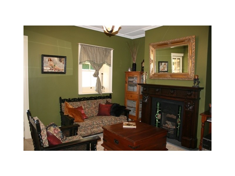 6 Gall Street, Burra SA 5417